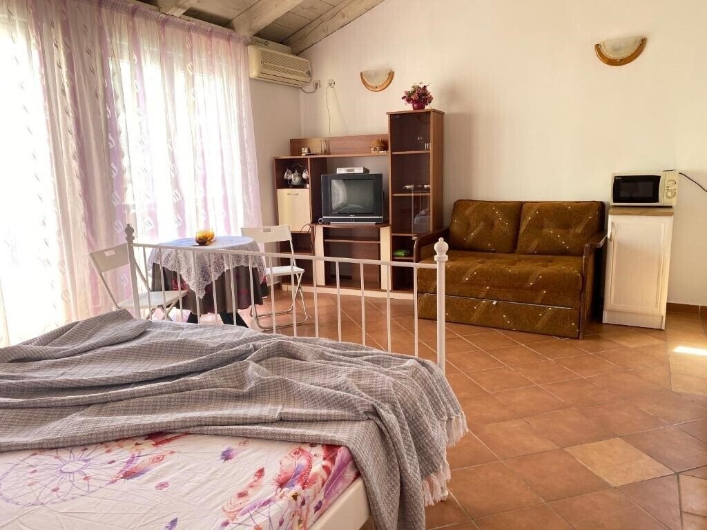 Вид Natalia Villa 3*