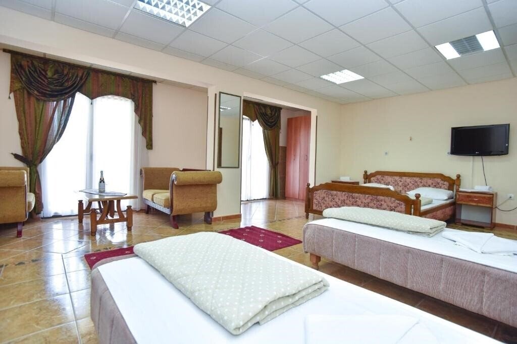 Панорама Grbalj 3*