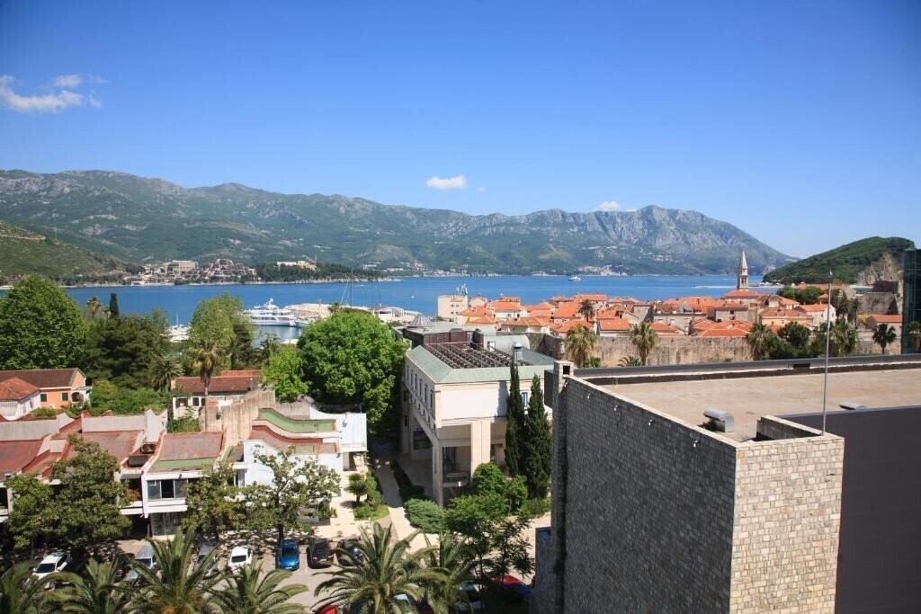 Панорама Villa Apia 4*