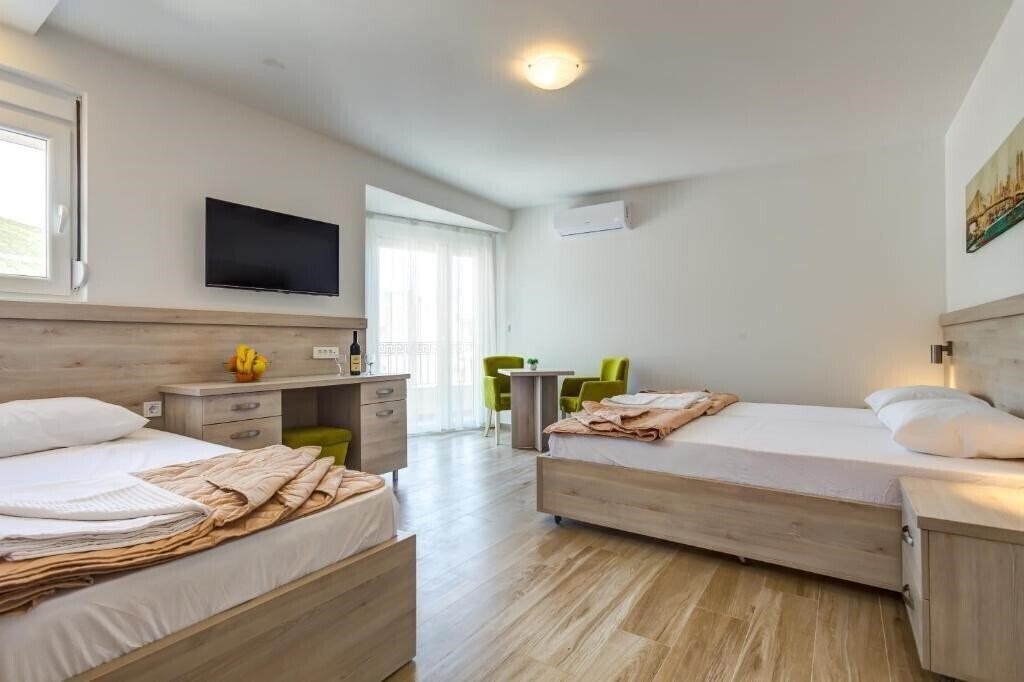 Отель Al Mare 4*