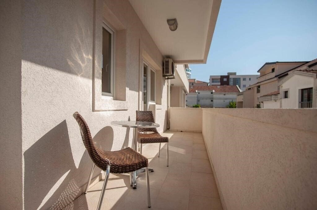 Территория Mandir Apartments 3*