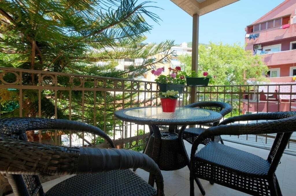 Территория Apartments Egon 3*
