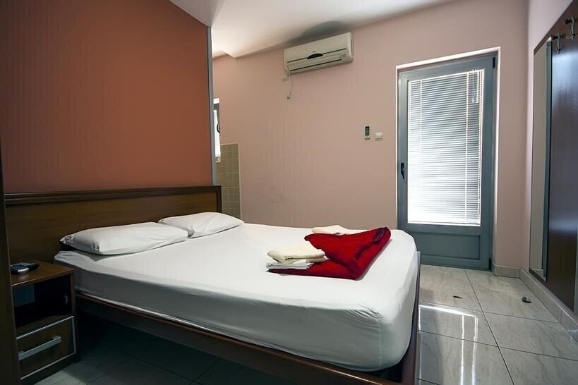 Апартаменти Mare Apartments 3*