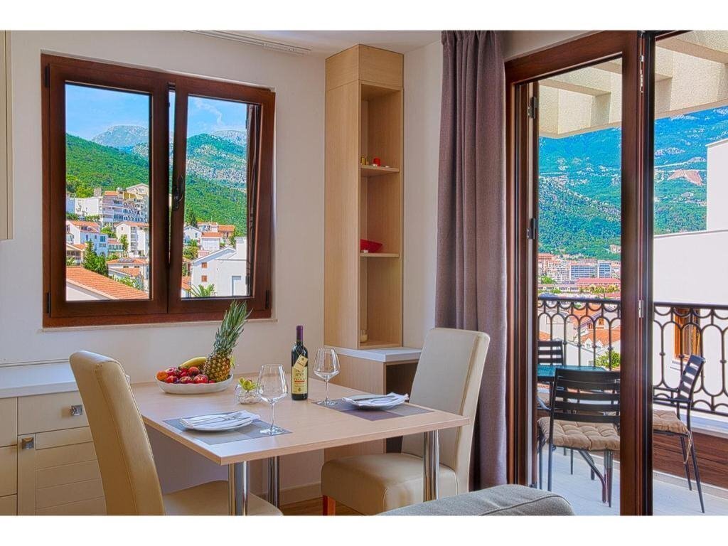 Вид Spaska Apartments 4*