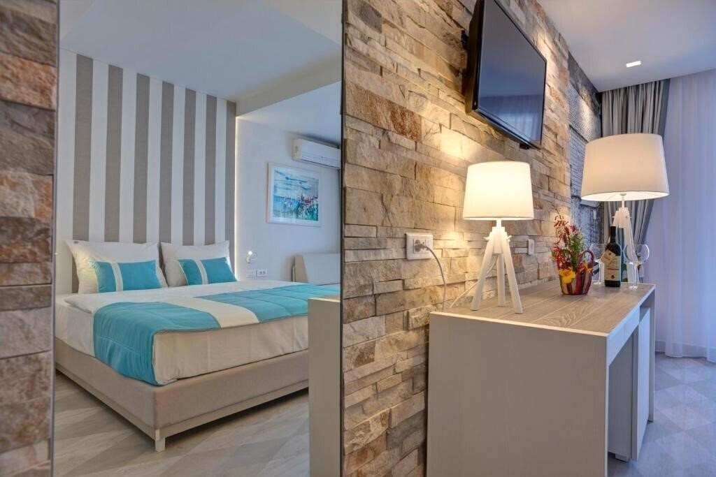 Вид Aleksandar Hotel 4*