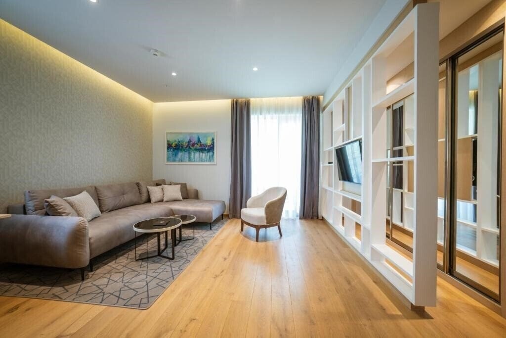 Панорама Hotel Imperial Conference & SPA 5*