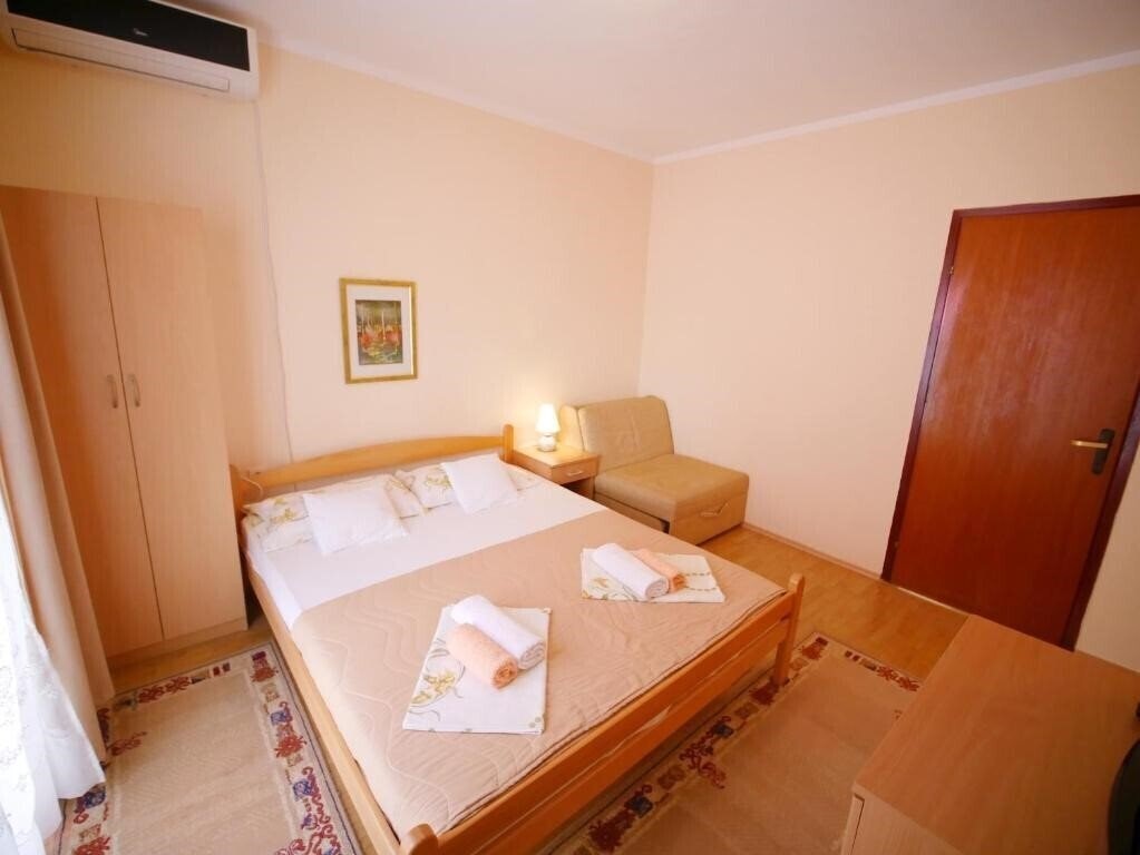 Апартаменты Guest House Lidija 3*
