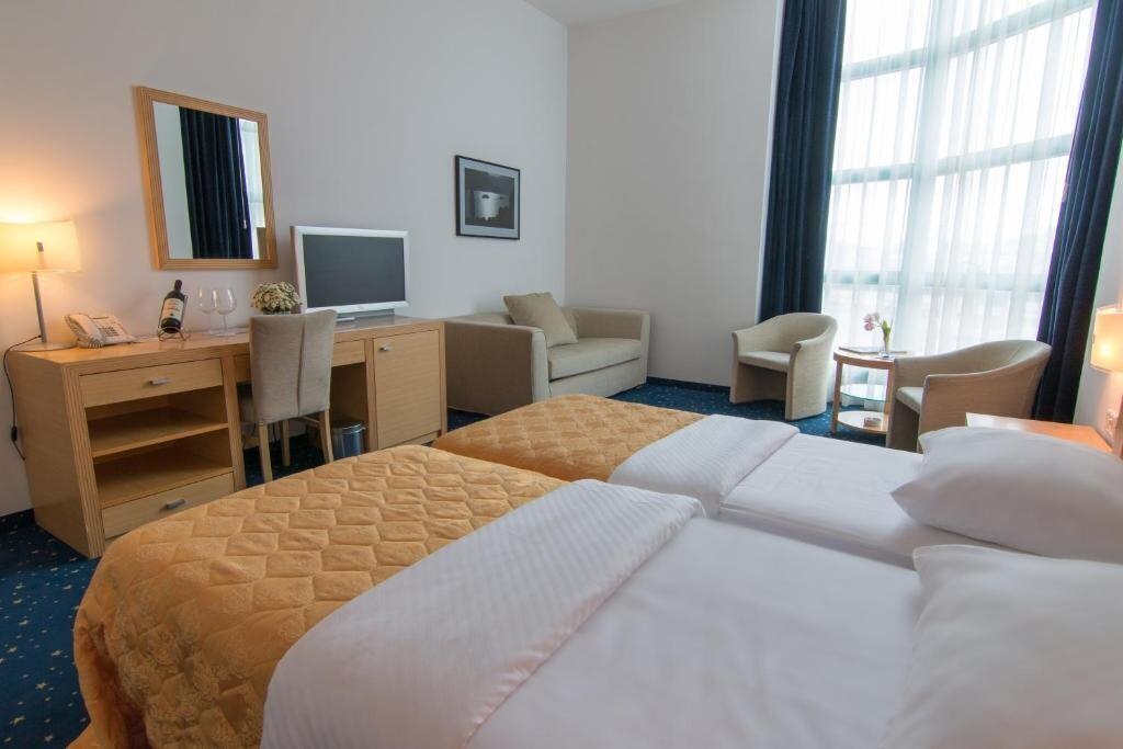 Апартаменти Blue Star 4*