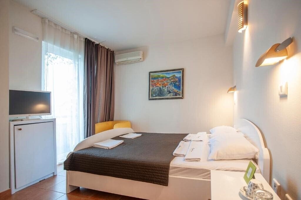 Панорама Villa Teona 3*