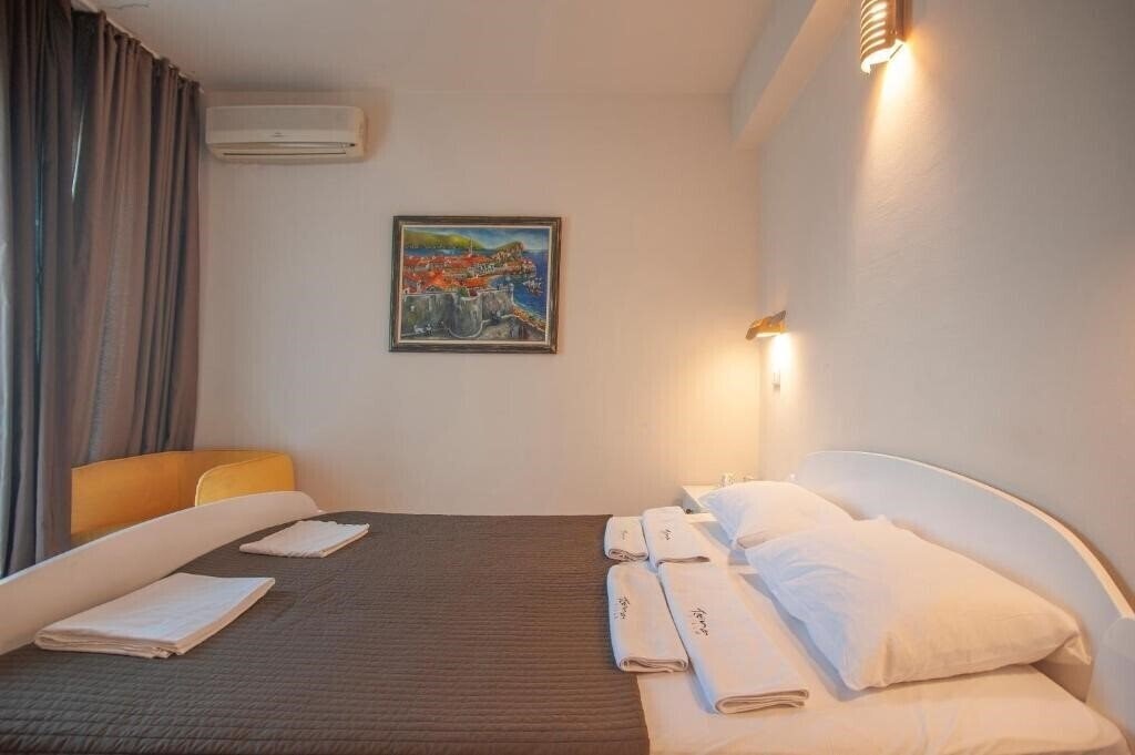 Вид Villa Teona 3*