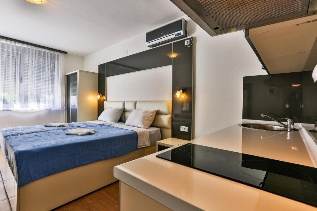 Територія Villa Kornic 3*