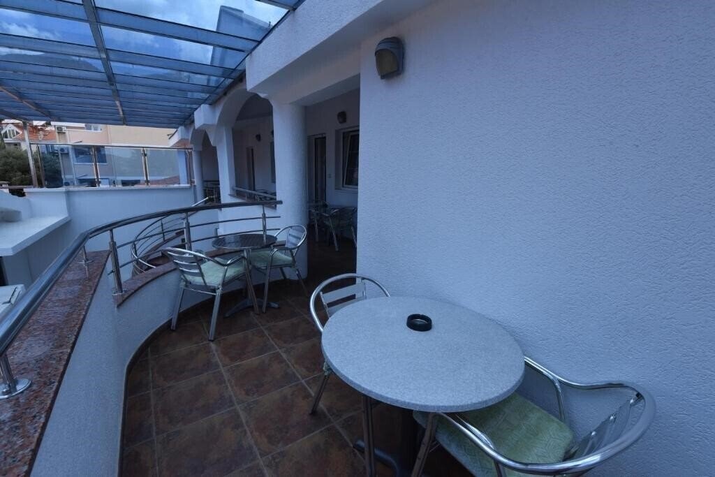 Апартаменти Villa Nicolas-Elena вилла