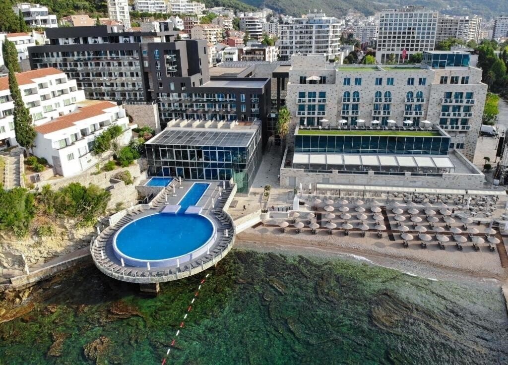 Фото Avala Resort & Villas 4*