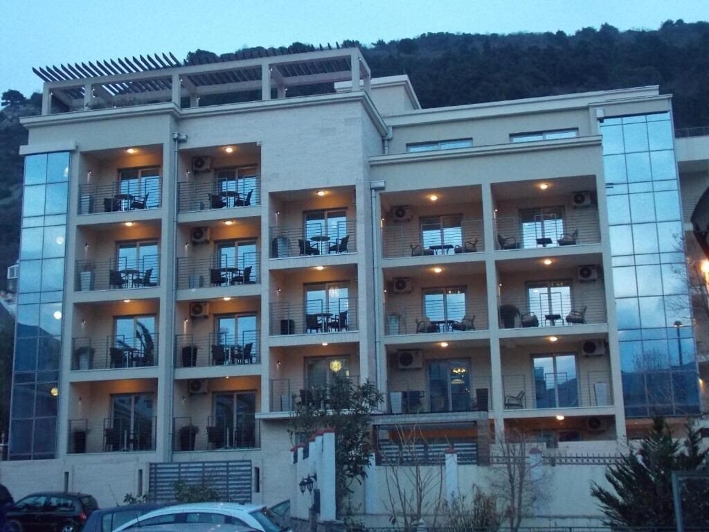 Вид Grand Palazzo Budva 4*