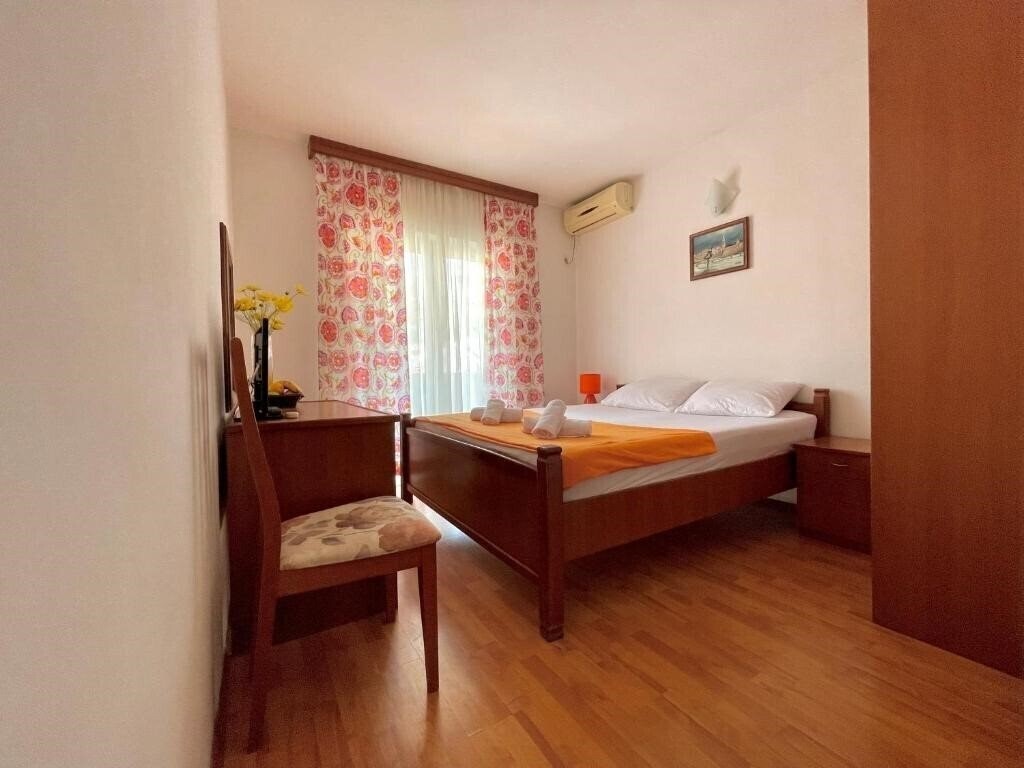 Вид Velji Vinogradi 3*