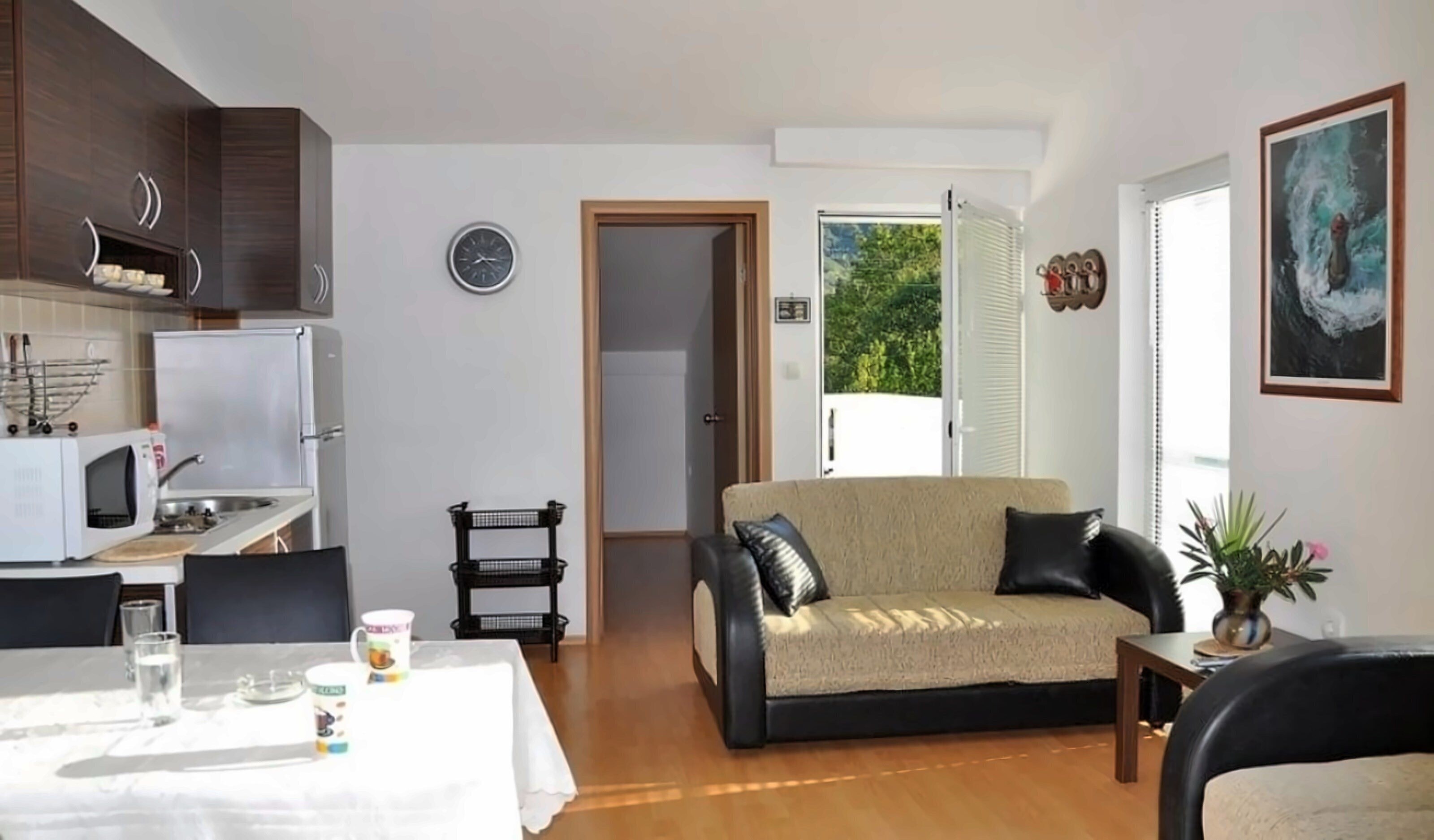 Вид Marija APP 4*