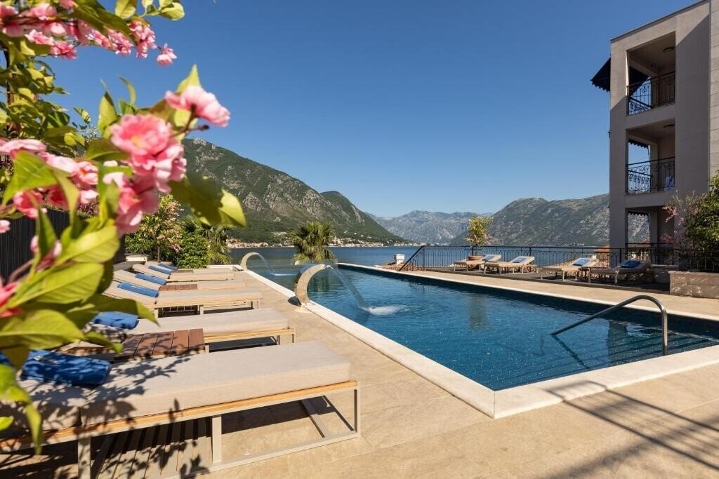 Территория Allure Palazzi Kotor Bay 5*