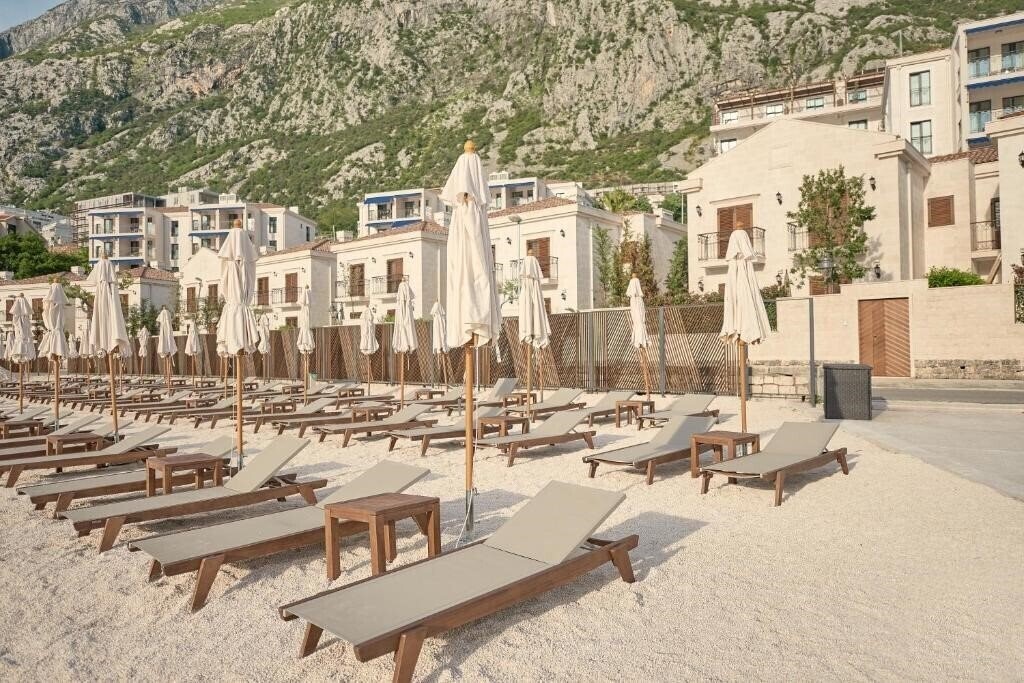Панорама Allure Palazzi Kotor Bay 5*