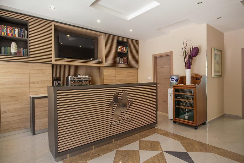 Панорама Grifone Lux апартаменты