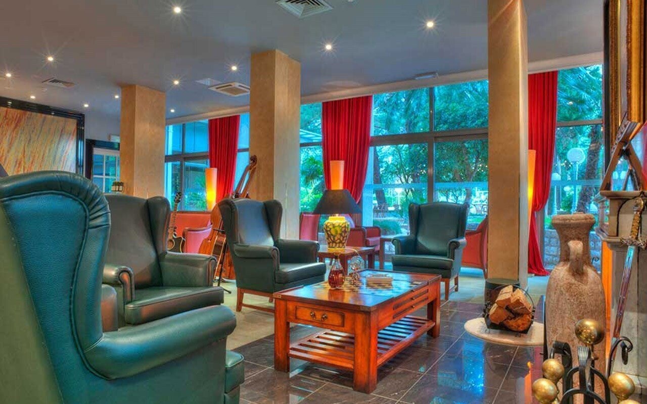 Территория Hotel Club Rivijera 4*