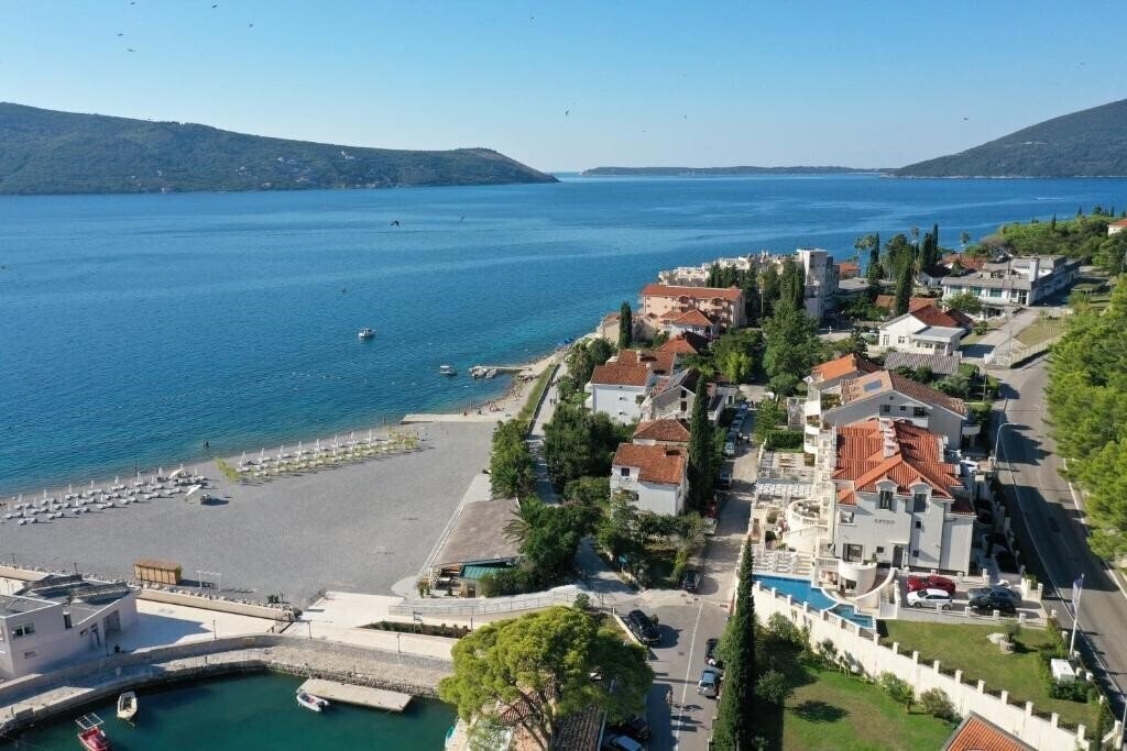 Панорама Kredo Boutique Hotel 4*