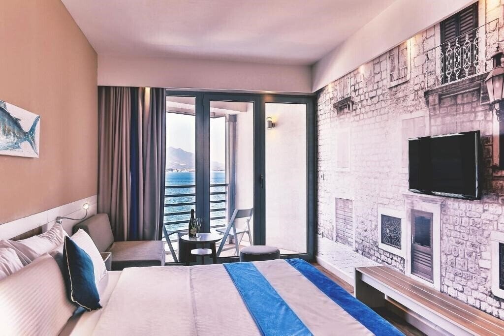 Картинка Carine Hotel Delfin 4*