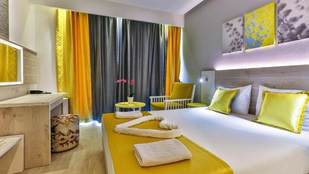 Вид Carine Hotel Park 4*