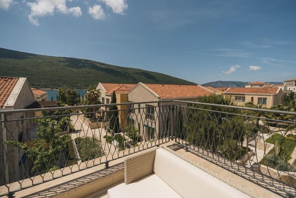 Панорама Portonovi Resort 5*