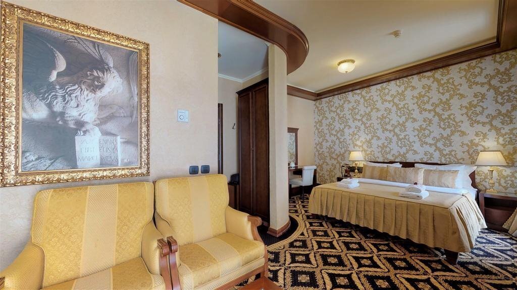 Панорама Cattaro 4*