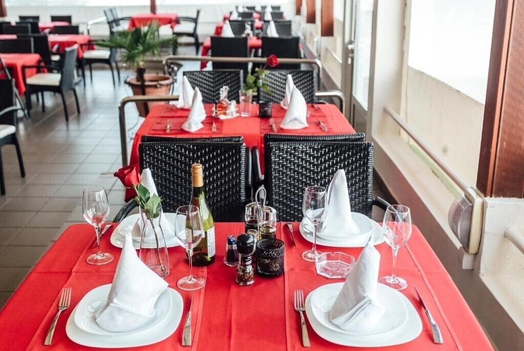 Территория Azzurro Bijela 4*