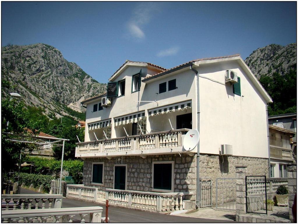 Апартаменти Villa Radojkovici 3*
