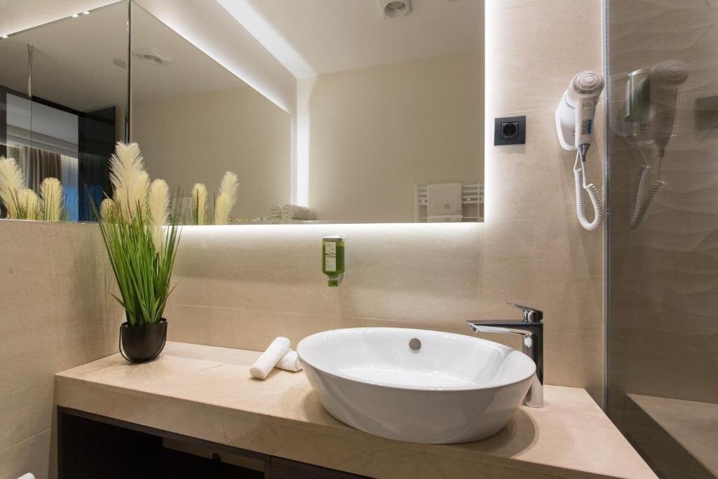 Панорама Heritage Leon Coronato 4*