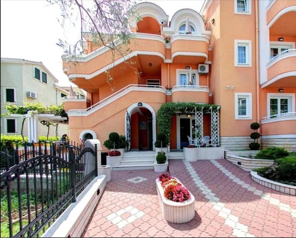 Готель Koral 3*