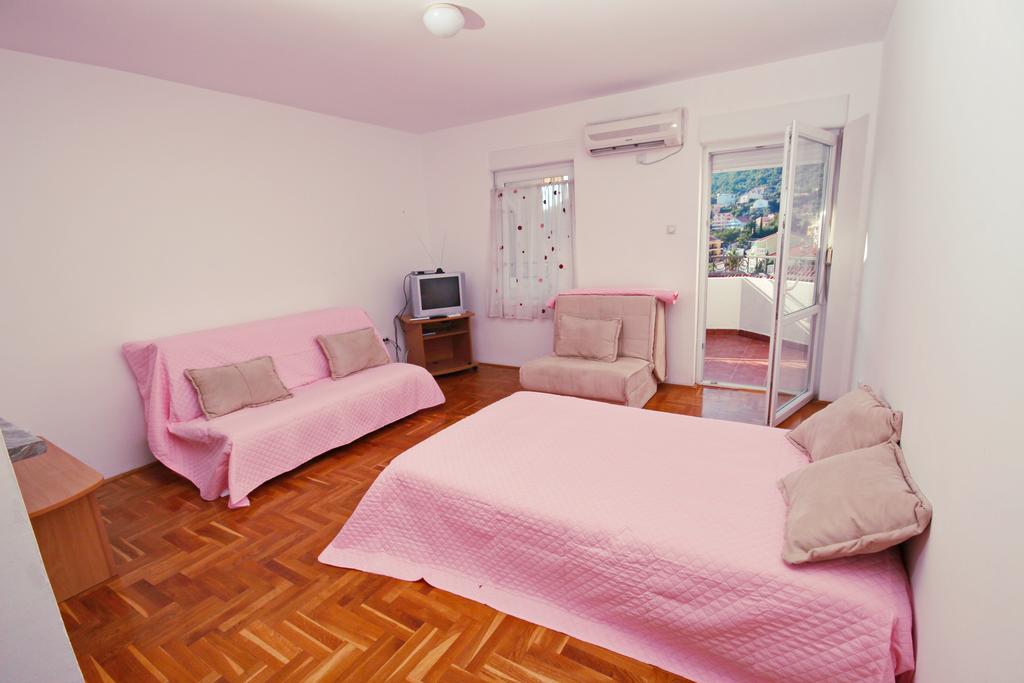 Территория Апартаменты «Iris» 3*