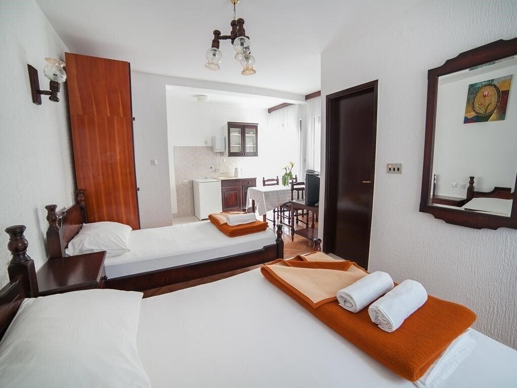 Вид Vila Vojo Gregovic 4*