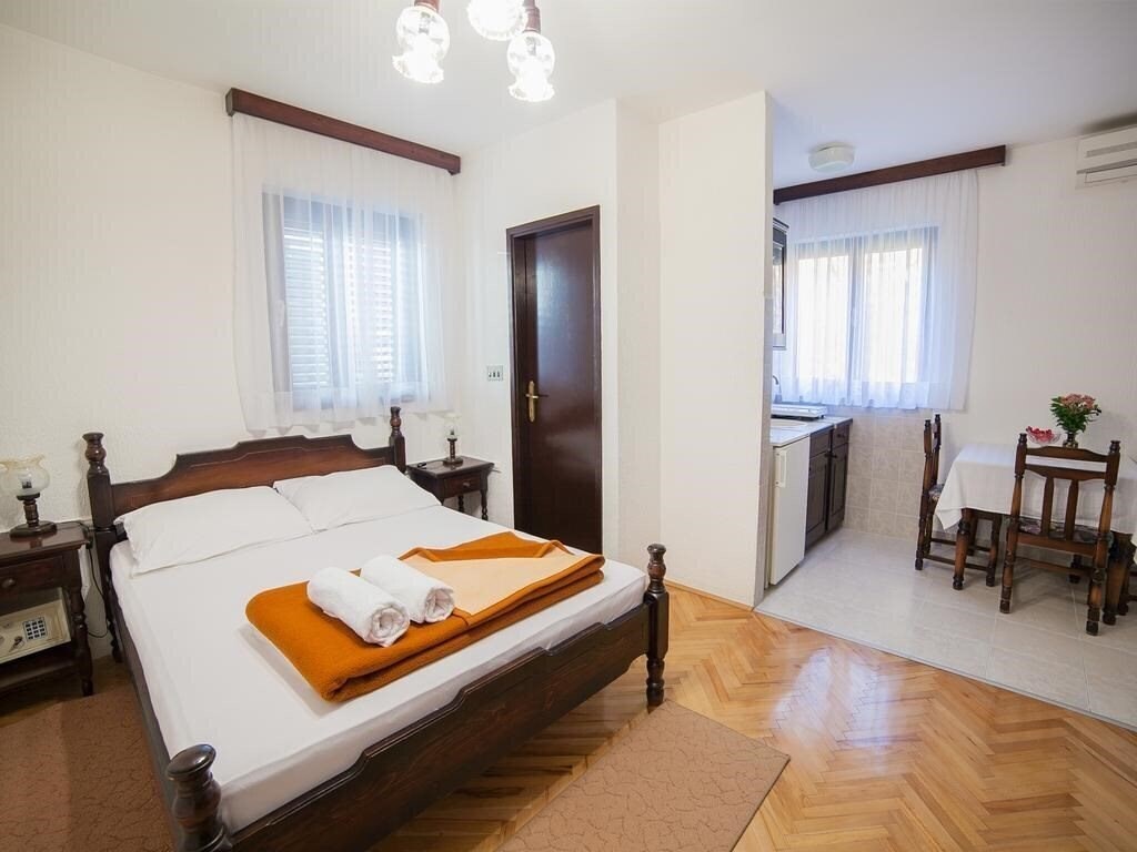 Территория Vila Vojo Gregovic 4*