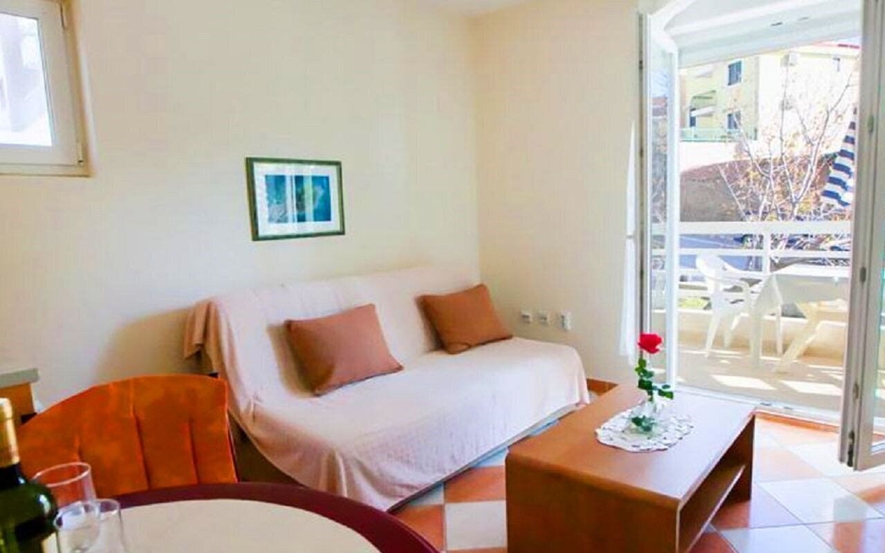 Панорама Apartmani "M" 3*