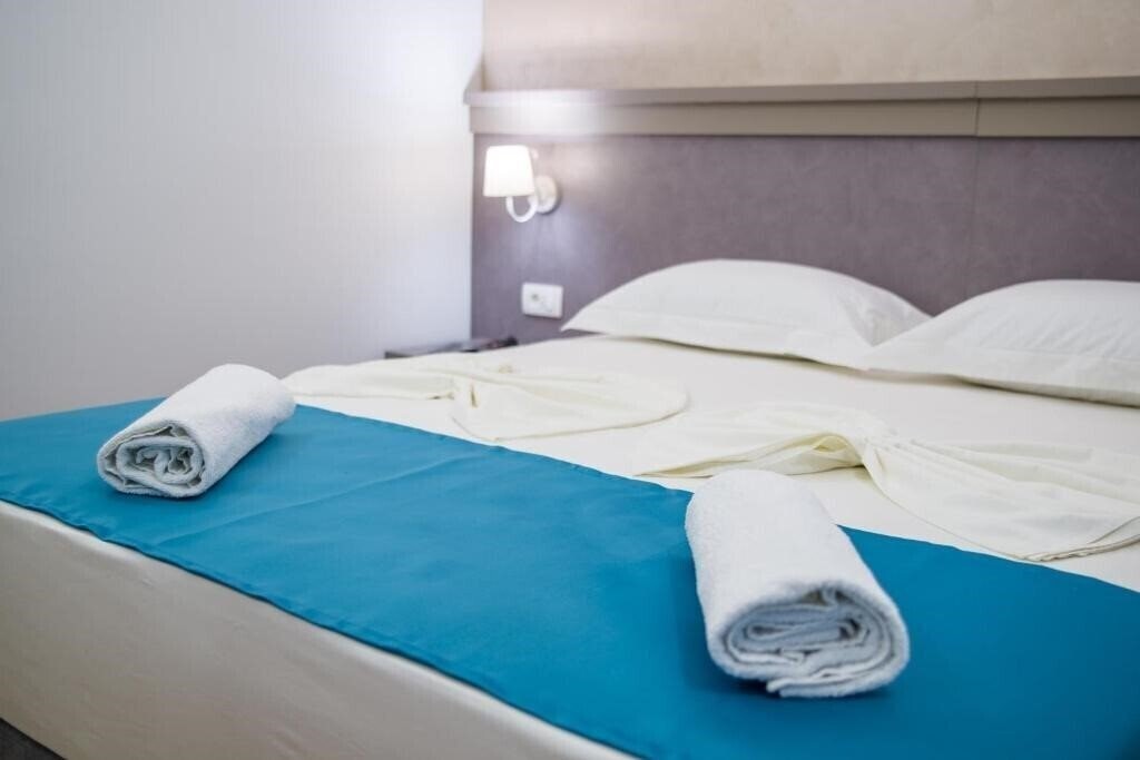 Панорама S-Lux 3*