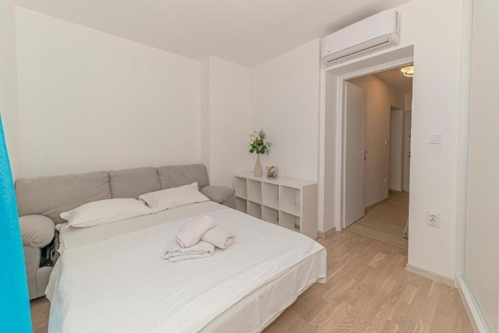 Апартаменты Petrovac Bay 3*