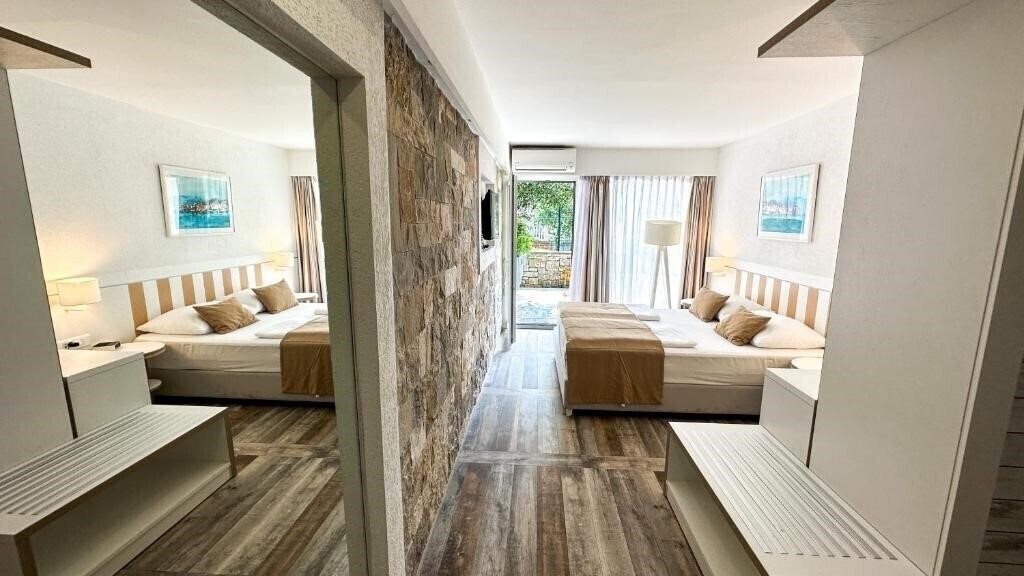 Фото Castelastva 4*