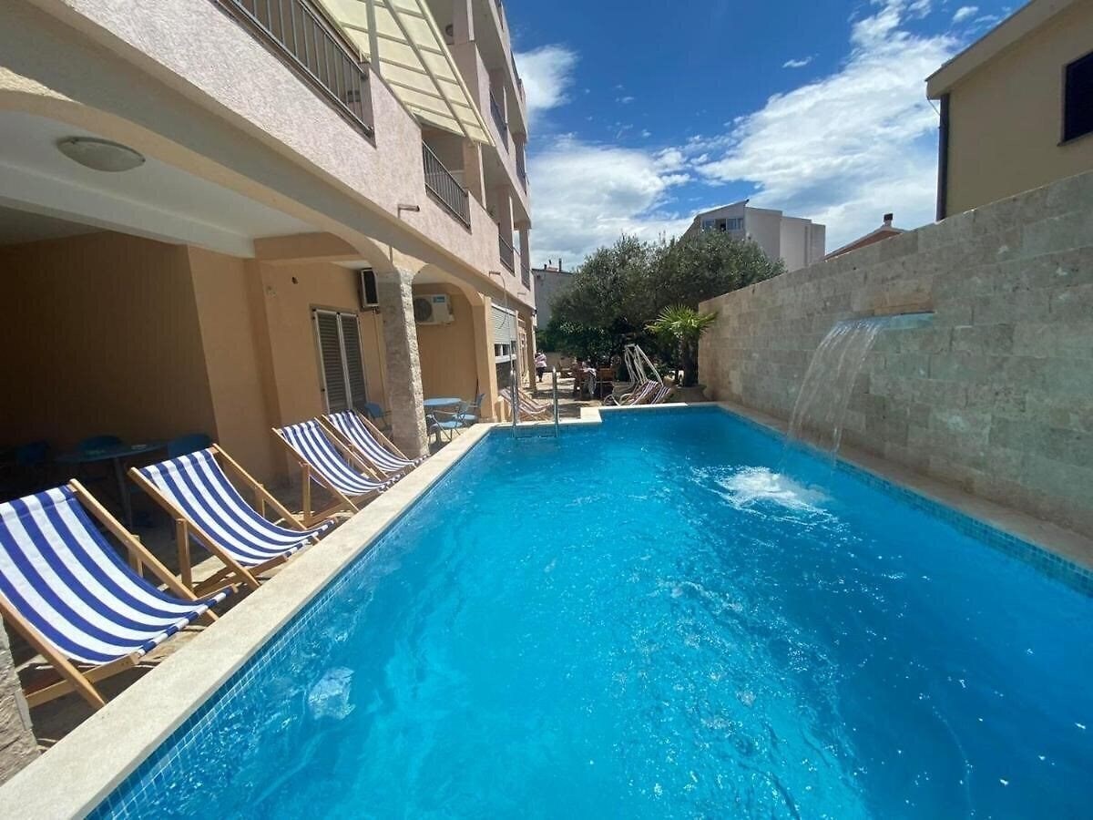 Вид Andrich Petrovac 4*