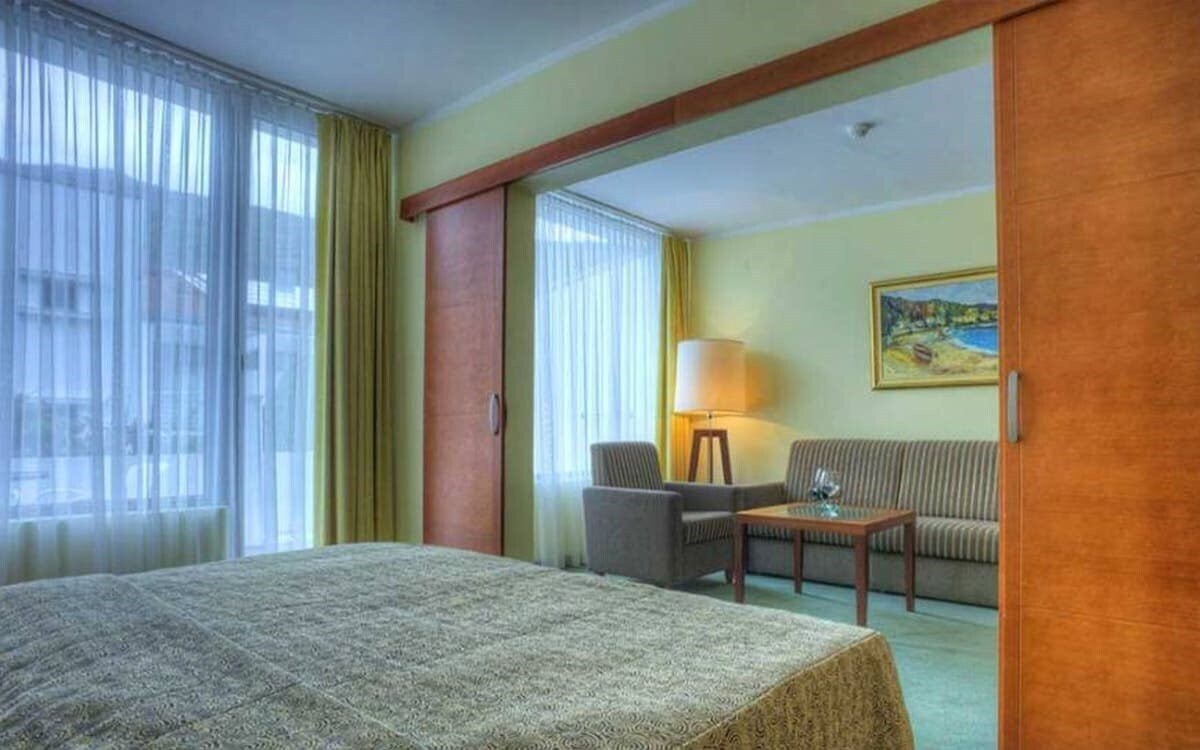 Апартаменты Hotel Rivijera 4*