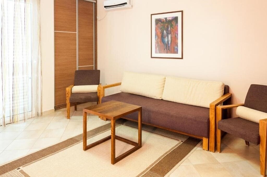 Вид Apartments Lila Aurea 3*