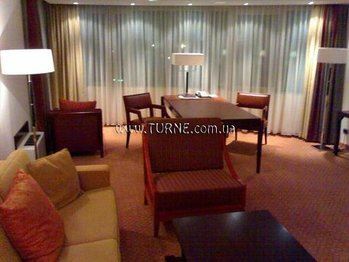 Територія Best Western Premier Hotel 4*