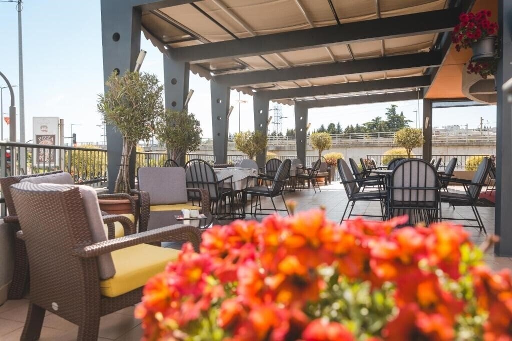 Территория Hotel Keto 3*