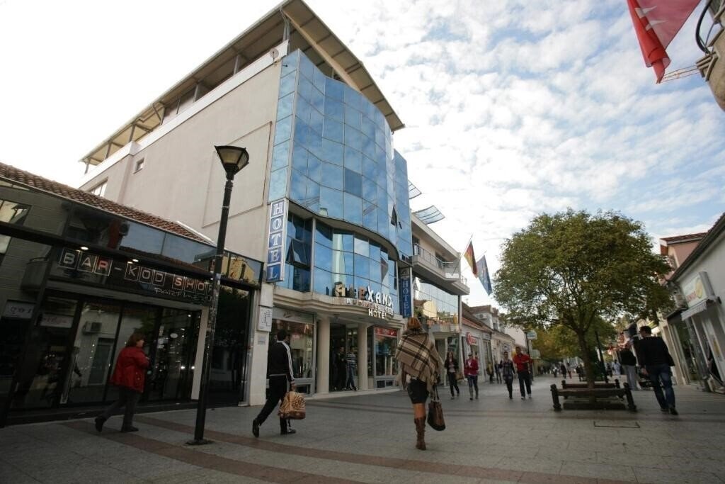 Готель Aleksandar Hotel 3*