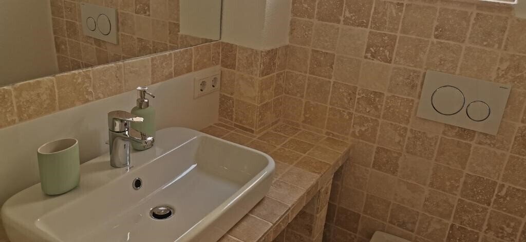 Апартаменти Hotel Villa Jolyn 3*