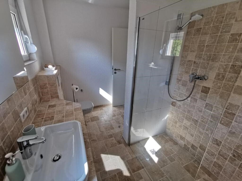 Фото Hotel Villa Jolyn 3*