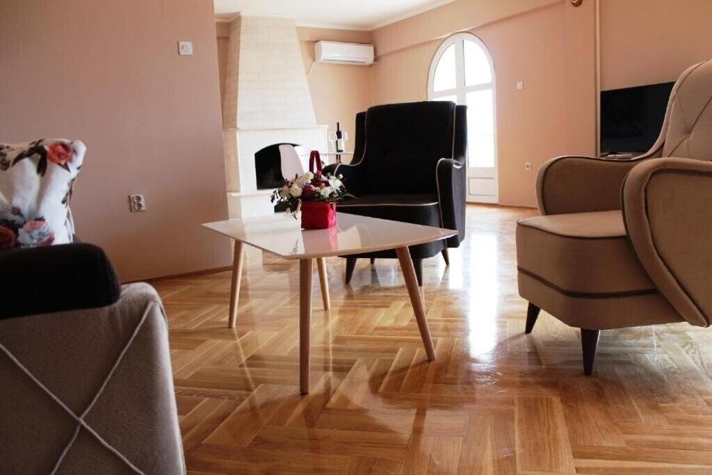 Территория Crnogorska Kuca 3*