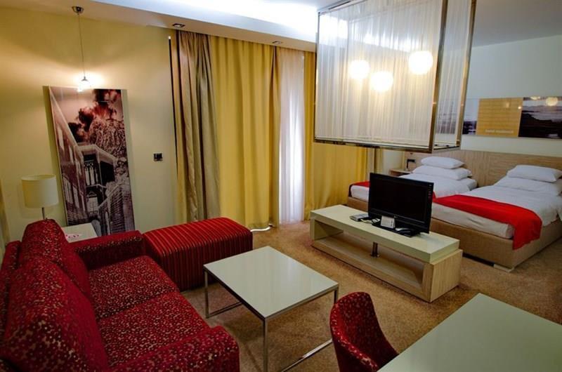 Апартаменты Hec Hotel Residence 4*